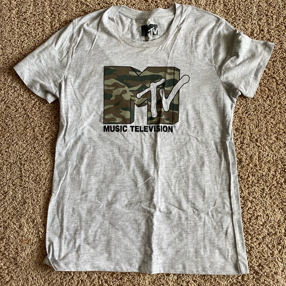 Women’s shirt